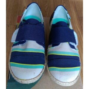 Umi Tala Childrens Canvas Pumps